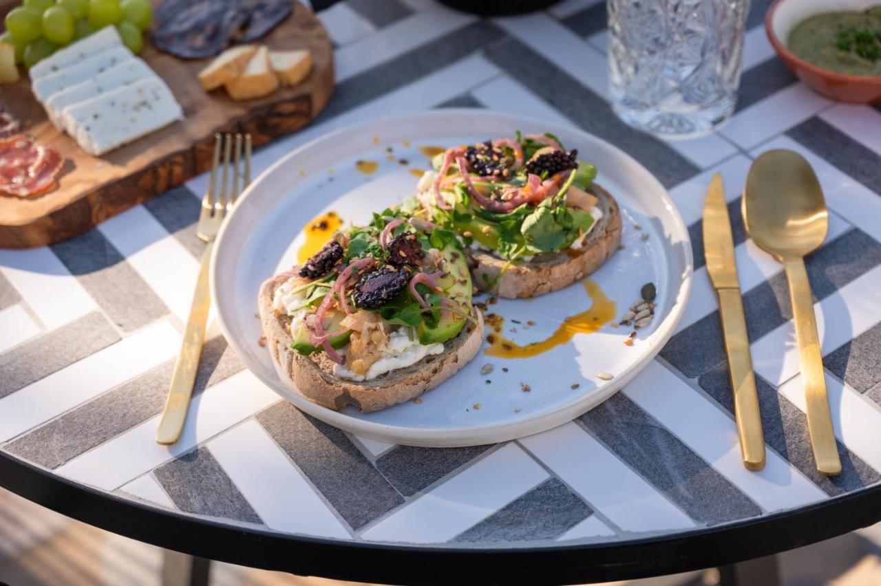 מורה Lilases Boutique House & Garden מראה חיצוני תמונה