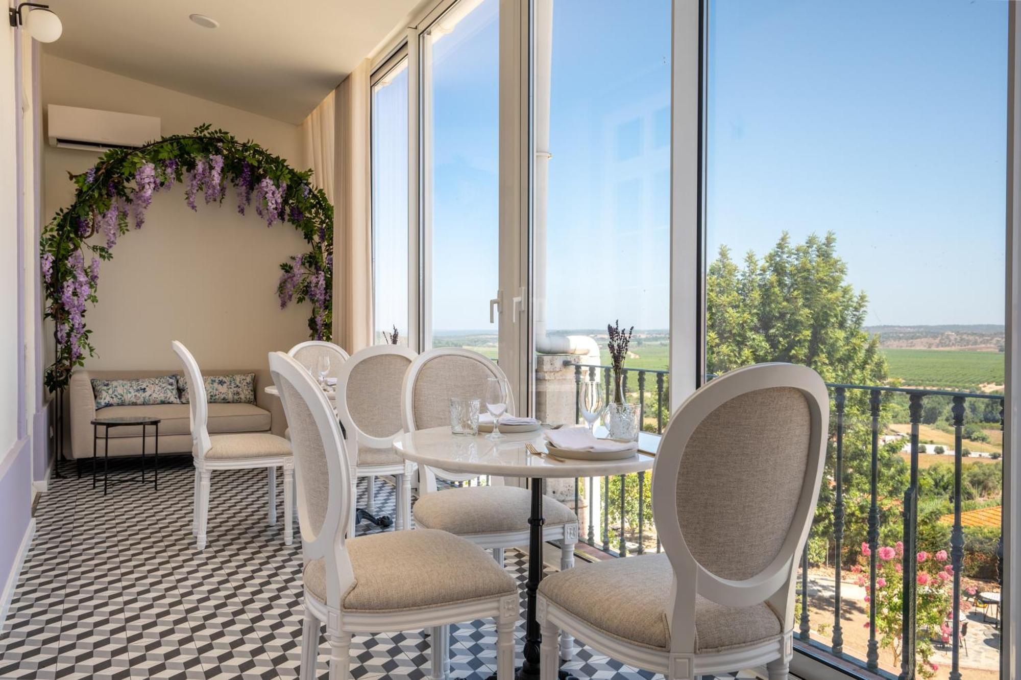 מורה Lilases Boutique House & Garden מראה חיצוני תמונה
